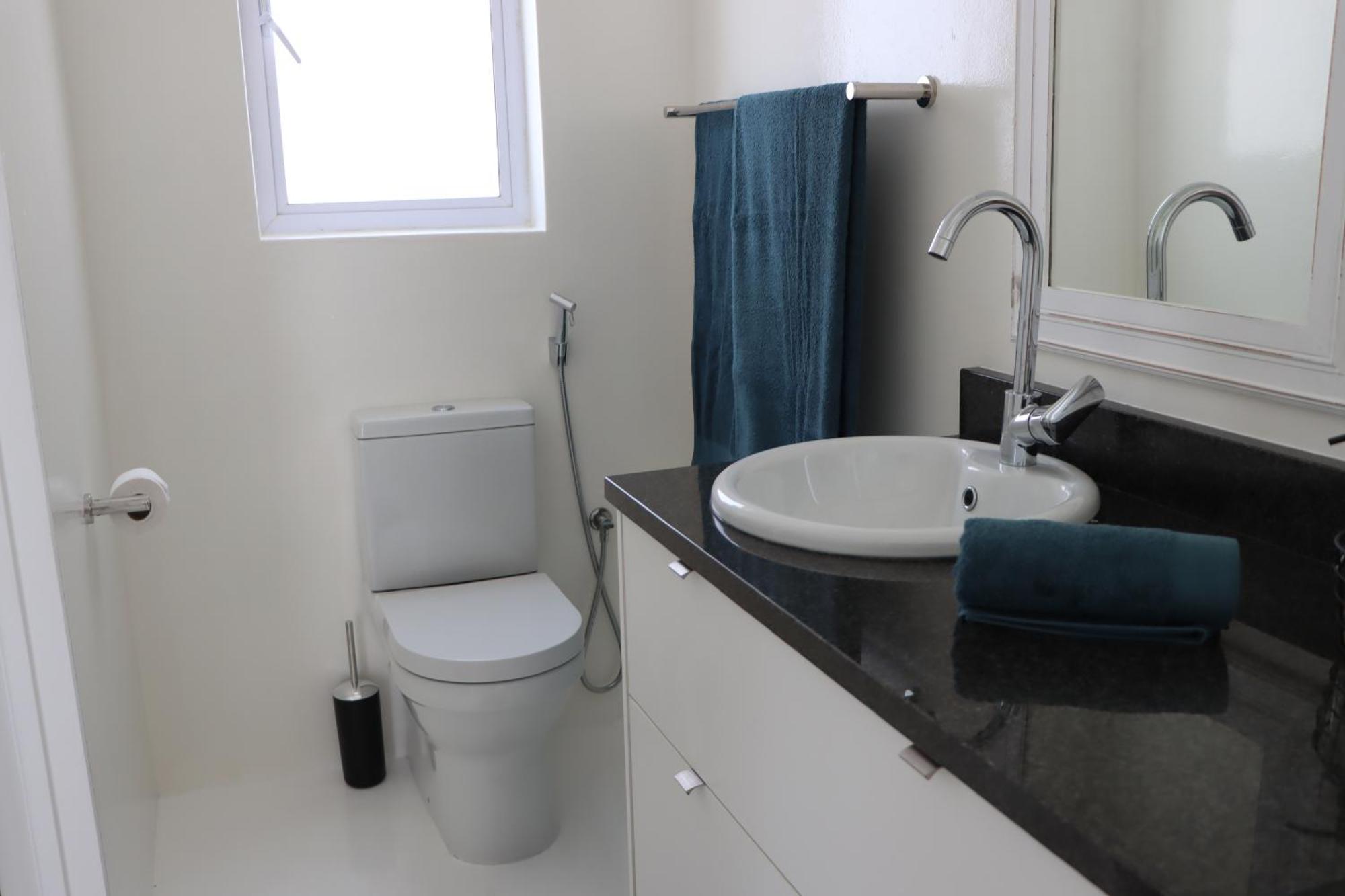 Nivenia Beach House Bettyʼs Bay Exterior foto